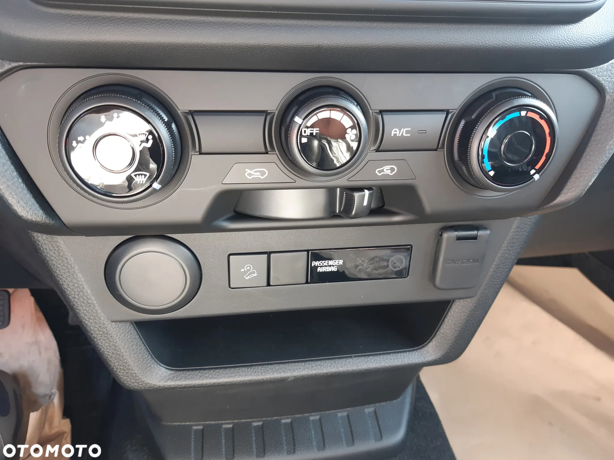 Isuzu D-Max 1.9 SC L - 20