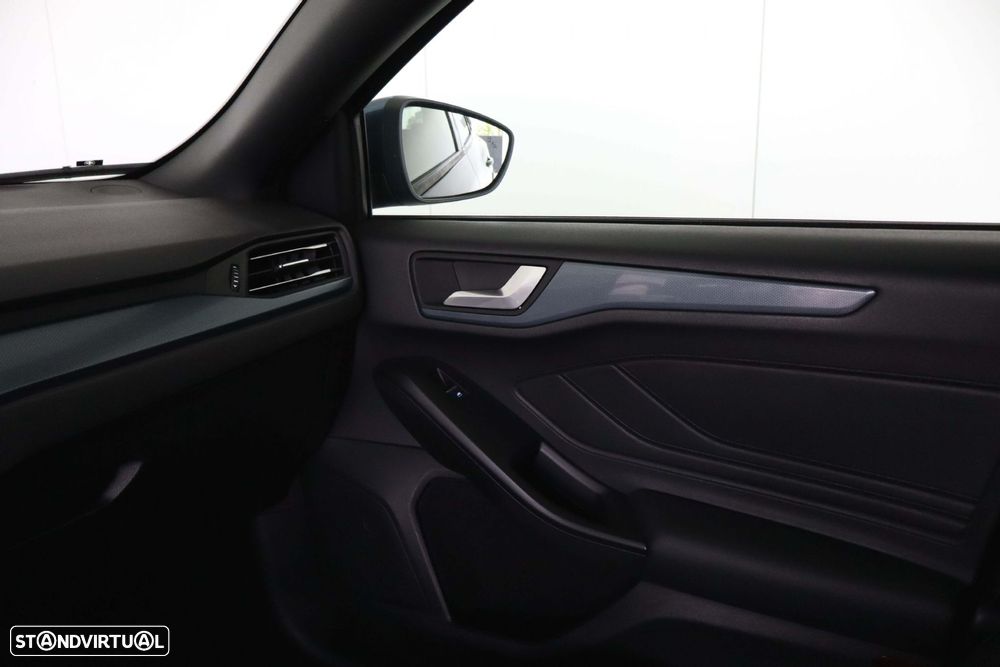 Ford Focus SW 1.0 EcoBoost Active Aut. - 40