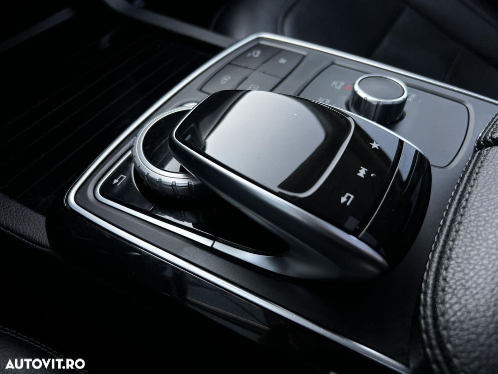 Mercedes-Benz GLS - 14