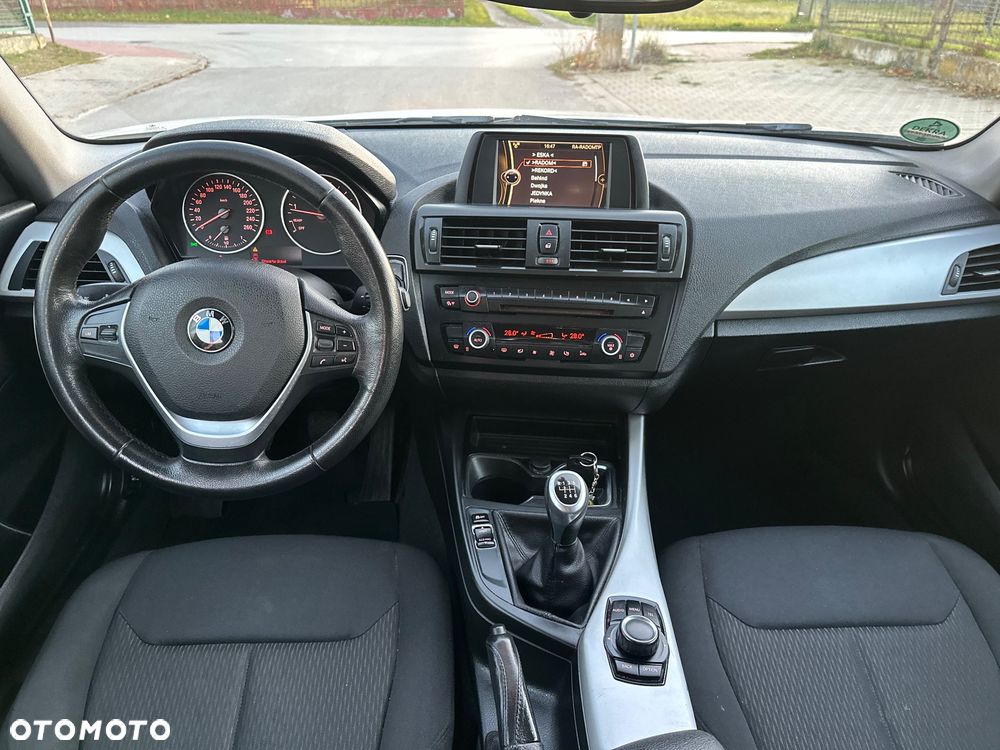 BMW Seria 1 116i - 8