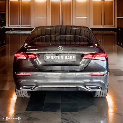 Mercedes-Benz E 300 - 54