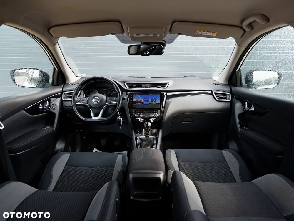 Nissan Qashqai 1.6 DCi N-Tec - 17