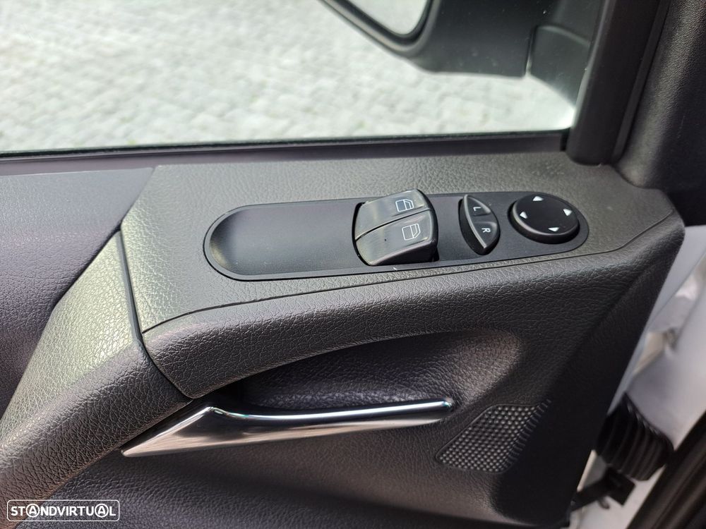 Mercedes-Benz Vito Tourer - 4