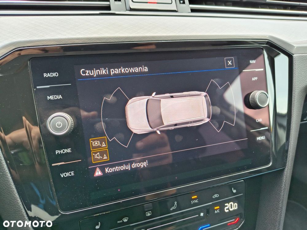 Volkswagen Passat - 29