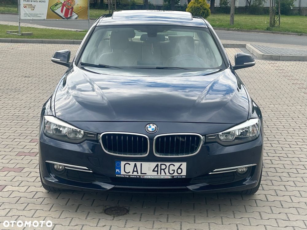 BMW Seria 3 320d Luxury Line - 11