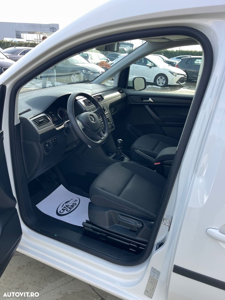 Volkswagen Caddy Maxi - 31