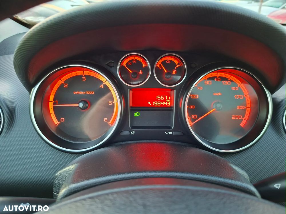 Peugeot 308 - 16