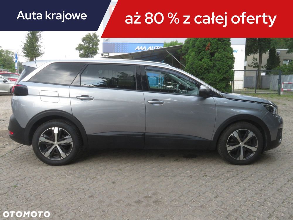 Peugeot 5008 - 8