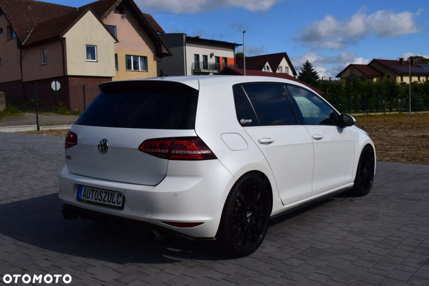 Volkswagen Golf - 8