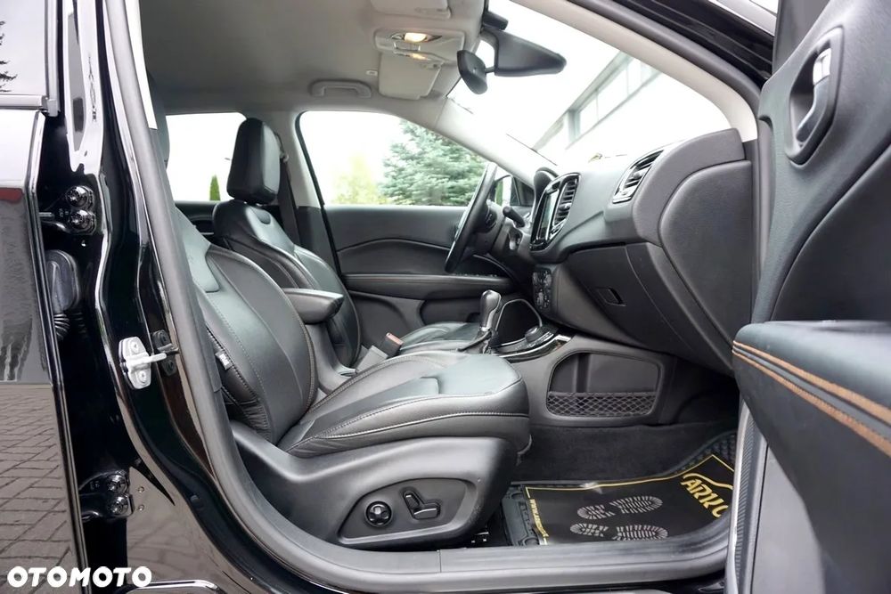 Jeep Compass 1.4 TMair Limited 4WD S&S - 33