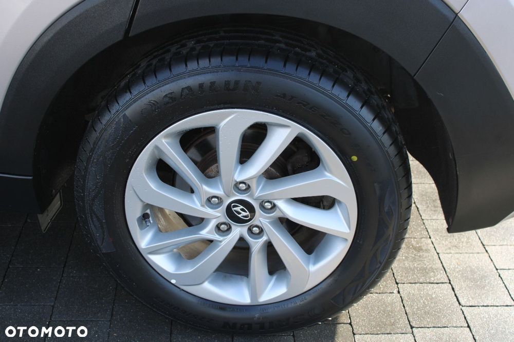 Hyundai Tucson - 16
