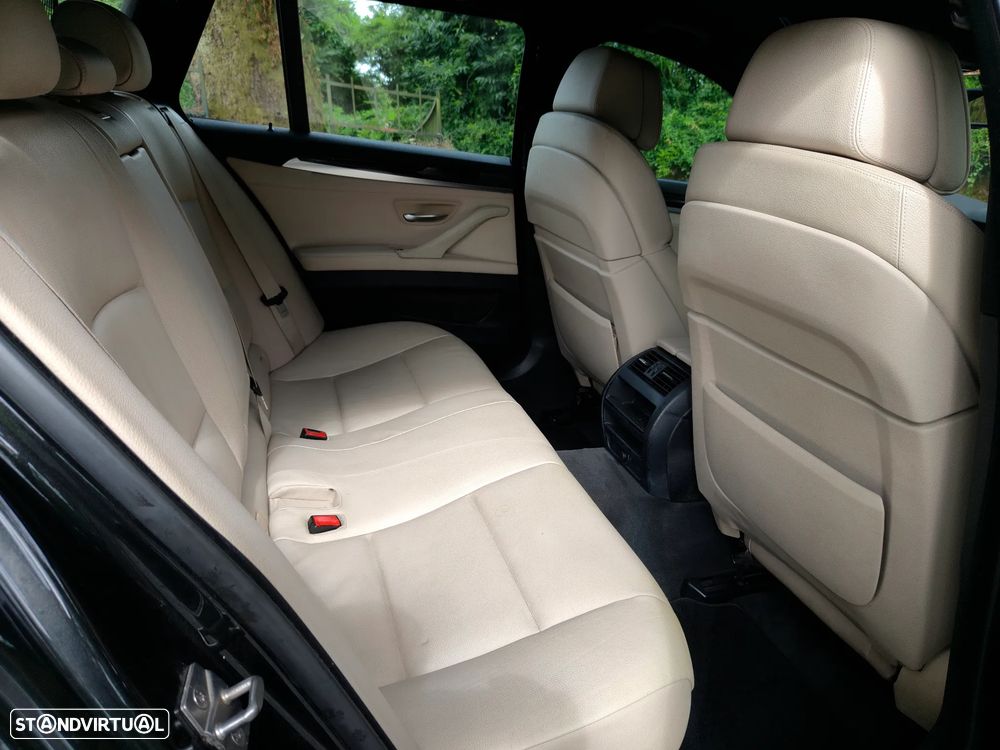 BMW 525 d Pack M - 9