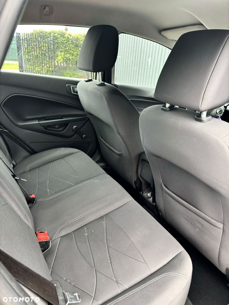 Ford Fiesta 1.25 Ghia EU5 - 19