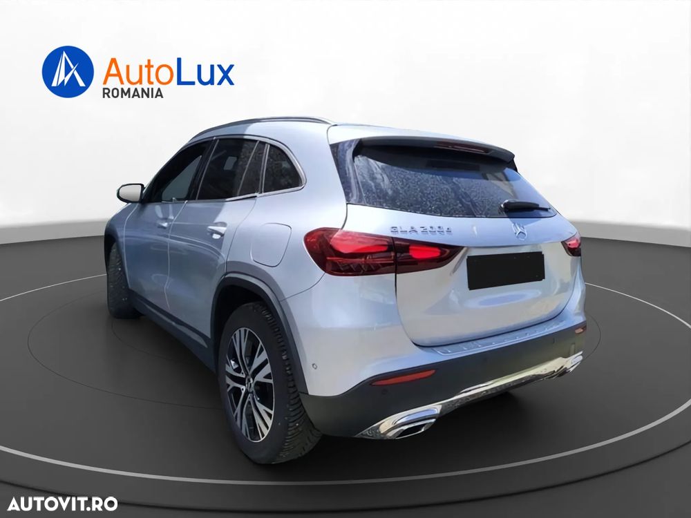 Mercedes-Benz GLA 200 d - 3