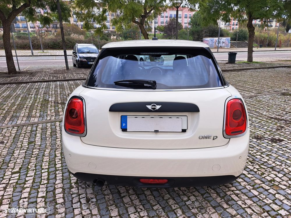 MINI 5 Portas One D - 10