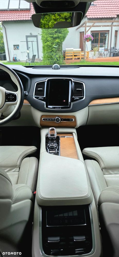 Volvo XC 90 - 11