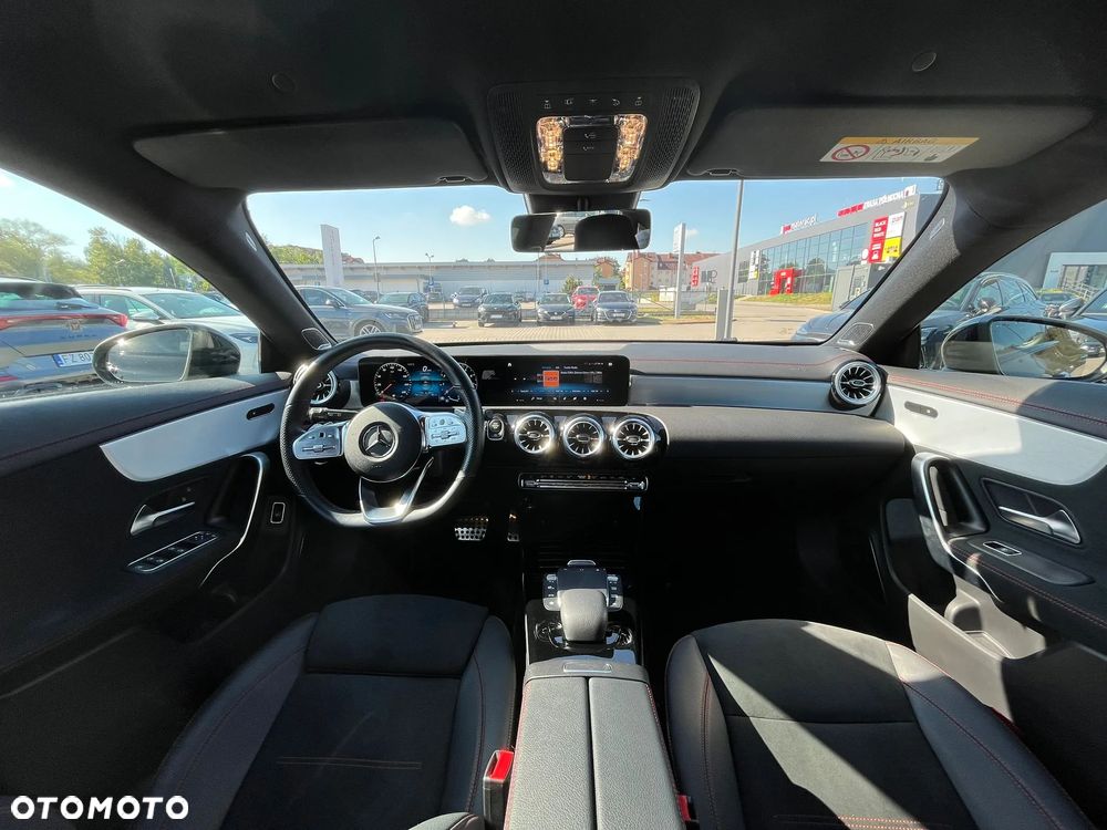 Mercedes-Benz CLA 200 AMG Line 7G-DCT - 20