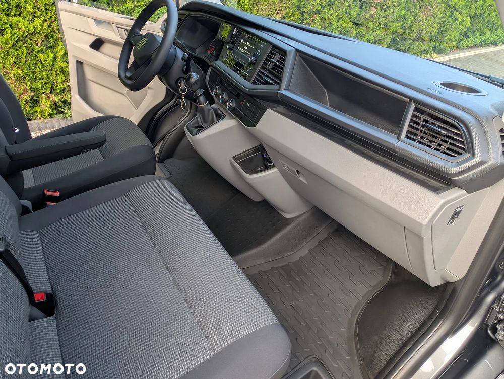 Volkswagen Transporter - 12