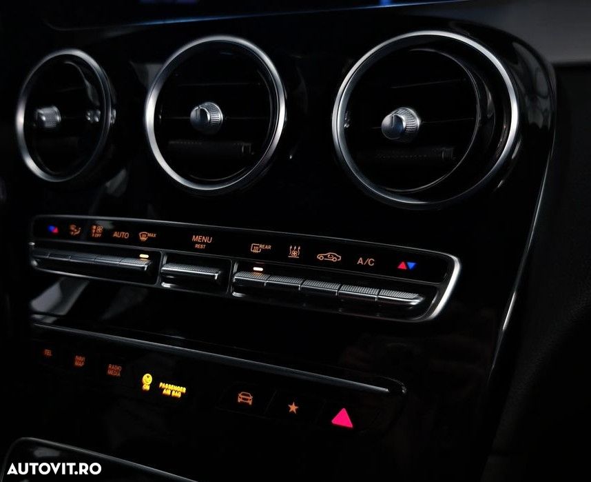 Mercedes-Benz GLC 300 de 4Matic 9G-TRONIC - 13