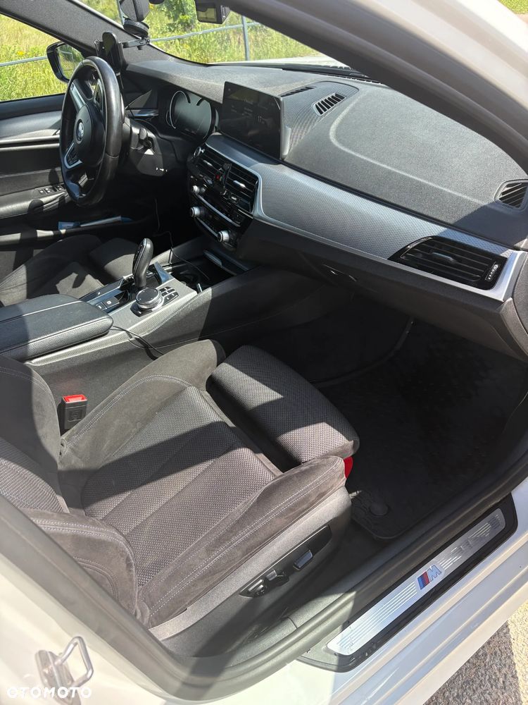 BMW Seria 5 520d xDrive MHEV M Sport sport - 10