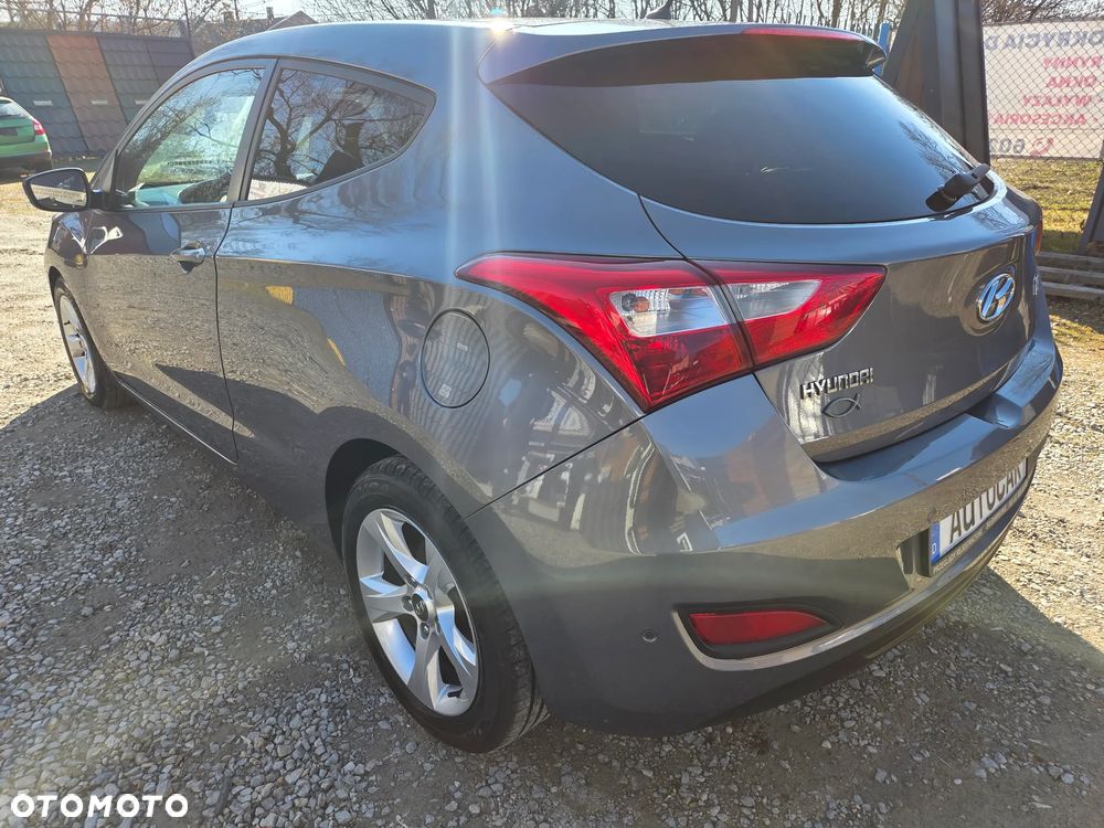 Hyundai i30 1.6 GDI Comfort - 4