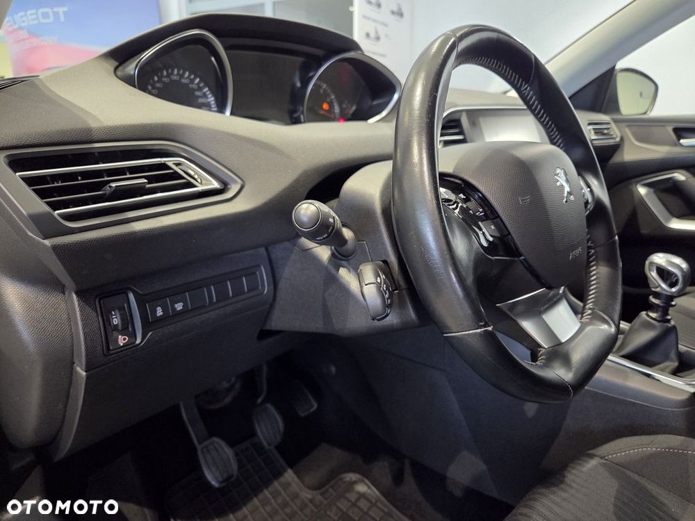 Peugeot 308 1.2 PureTech Active S&S - 13