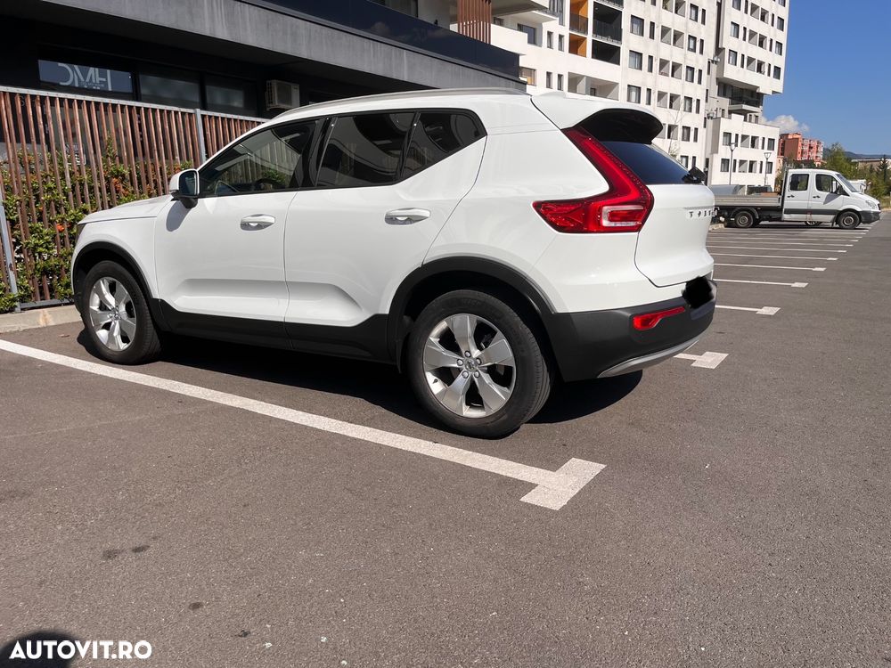 Volvo XC 40 T4 Momentum Pro - 5
