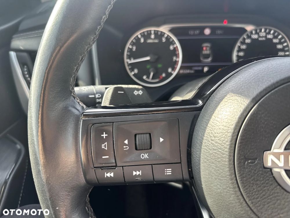 Nissan Qashqai 1.3 DIG-T N-Connecta DCT - 21