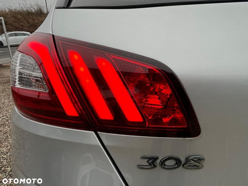 Peugeot 308 HDi FAP 150 Allure - 24