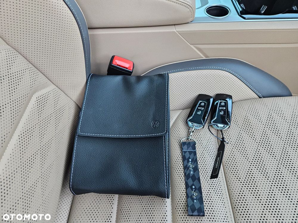 Volkswagen Touareg 3.0 V6 TDI SCR 4Mot Elegance - 32