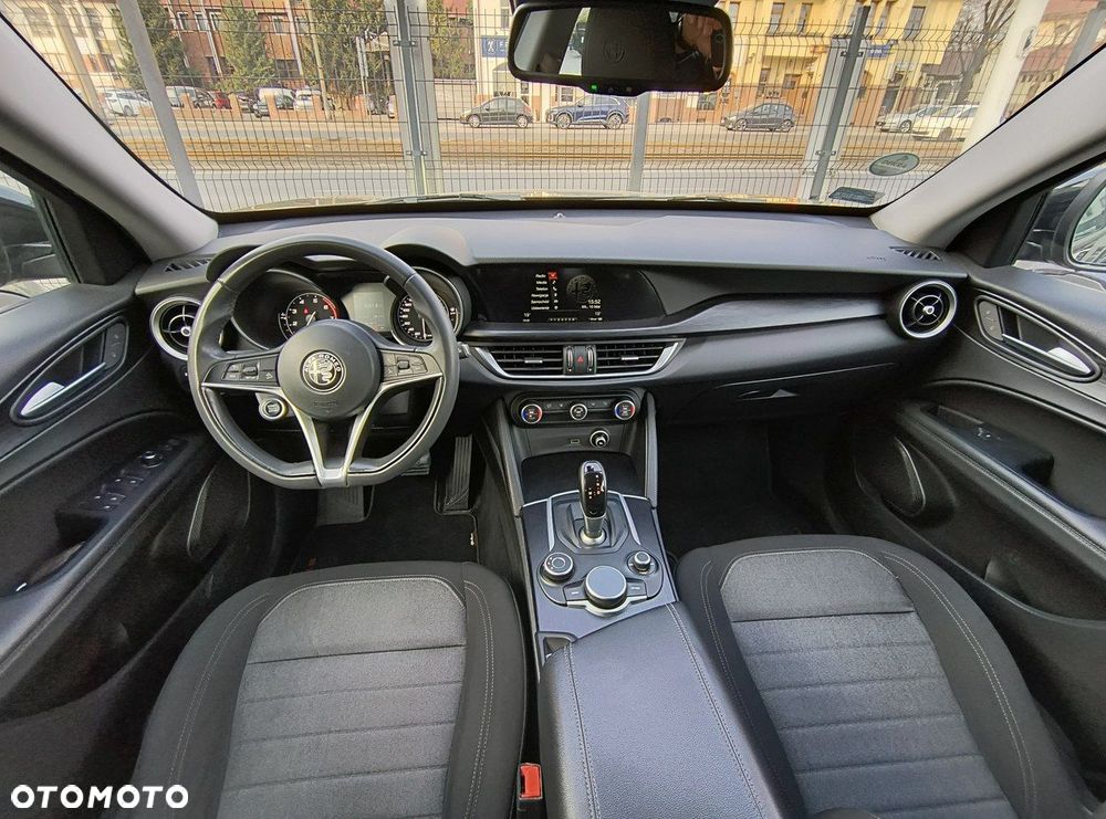 Alfa Romeo Stelvio 2.0 Turbo Q4 - 23