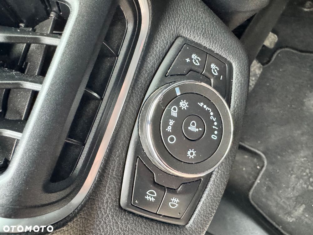 Ford B-MAX 1.6 Titanium - 21