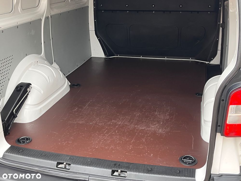 Volkswagen Transporter T6 - 19