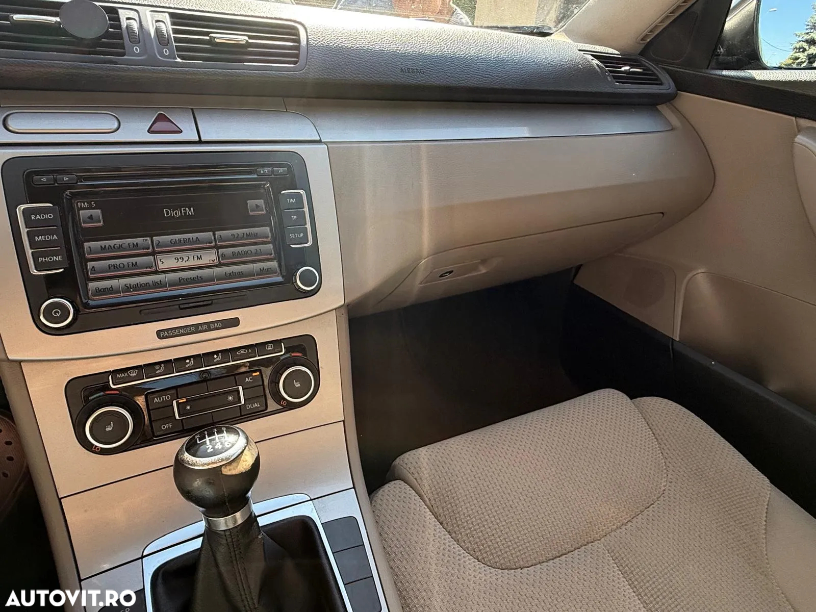 Volkswagen Passat 2.0 TDI BlueMotion Tehnology Comfortline - 3