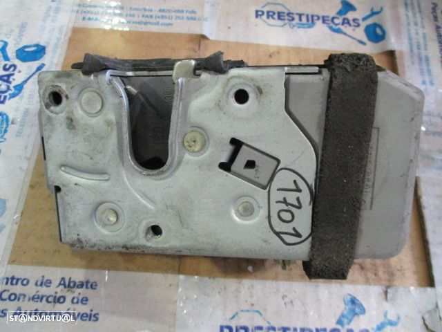 Fecho A24855185 SAAB 95 1995 FD 3 PINOS - 2