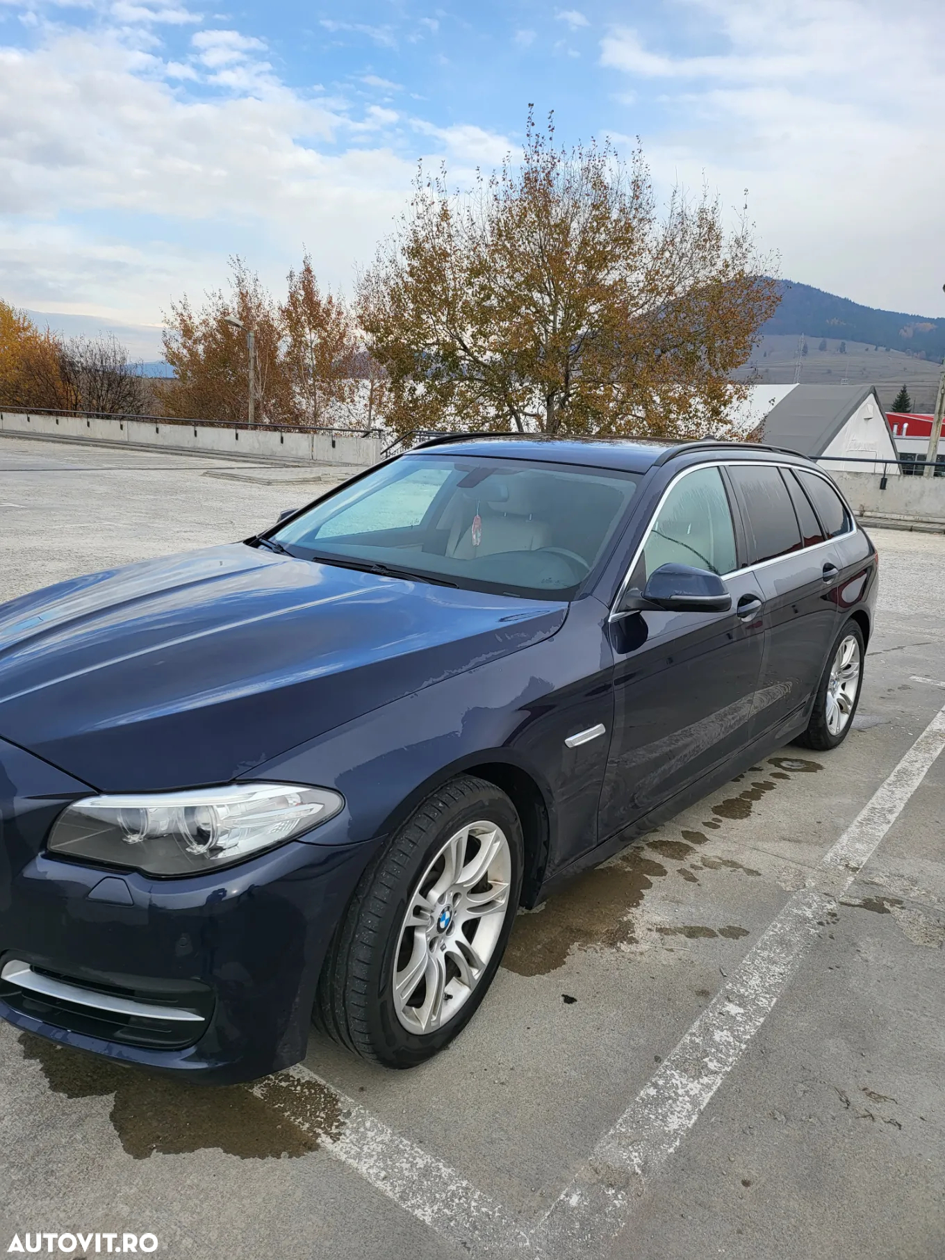 BMW Seria 5 520d xDrive Touring Aut. - 2