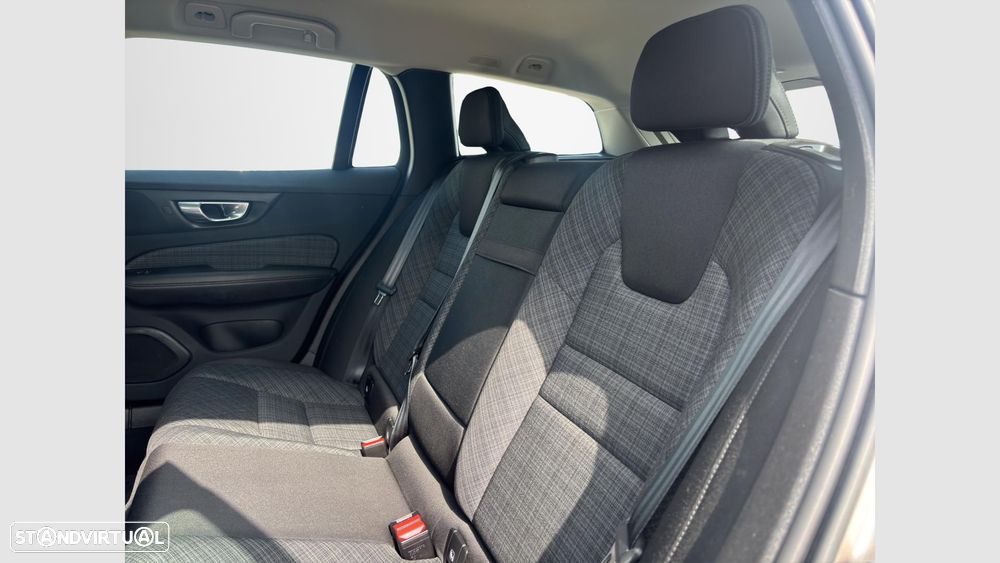 Volvo V60 2.0 T6 AWD TE Core - 16