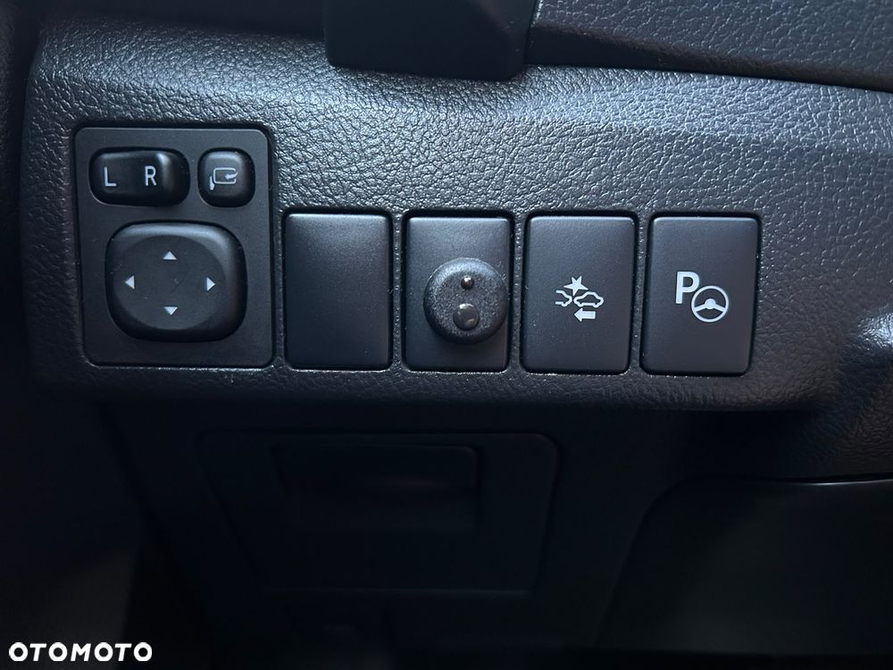 Toyota Auris Hybrid 135 Prestige - 16