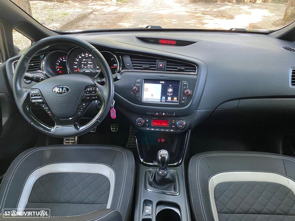 Kia Ceed SW 1.6 CRDi GT Line - 20