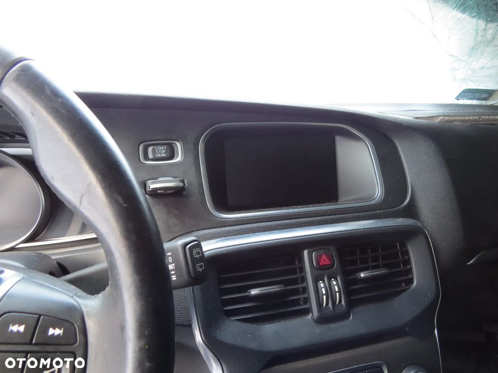 VOLVO V40 II 2.0 D4 D4204T14 LAKIER 714-16 NA CZĘŚCI - 17