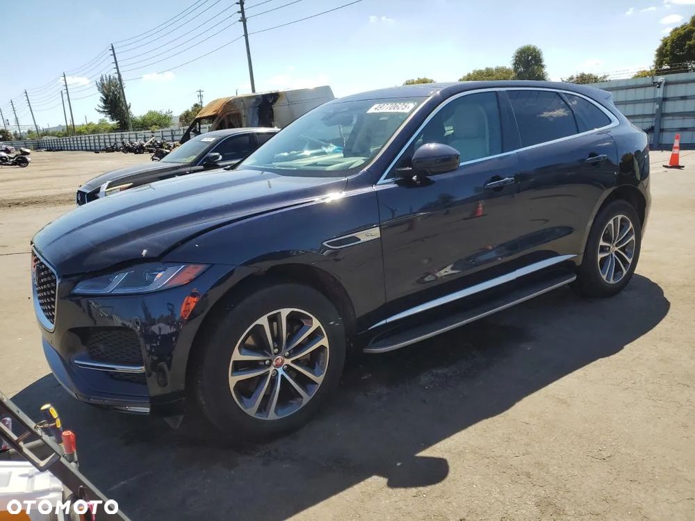 Jaguar F-Pace P250 AWD R-Dynamic S - 2