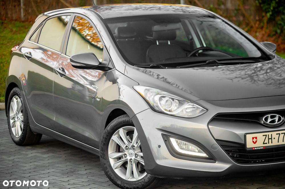 Hyundai i30 blue 1.6 GDI Passion - 4