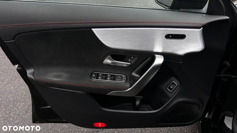 Mercedes-Benz CLA 200 AMG Line 7G-DCT - 10