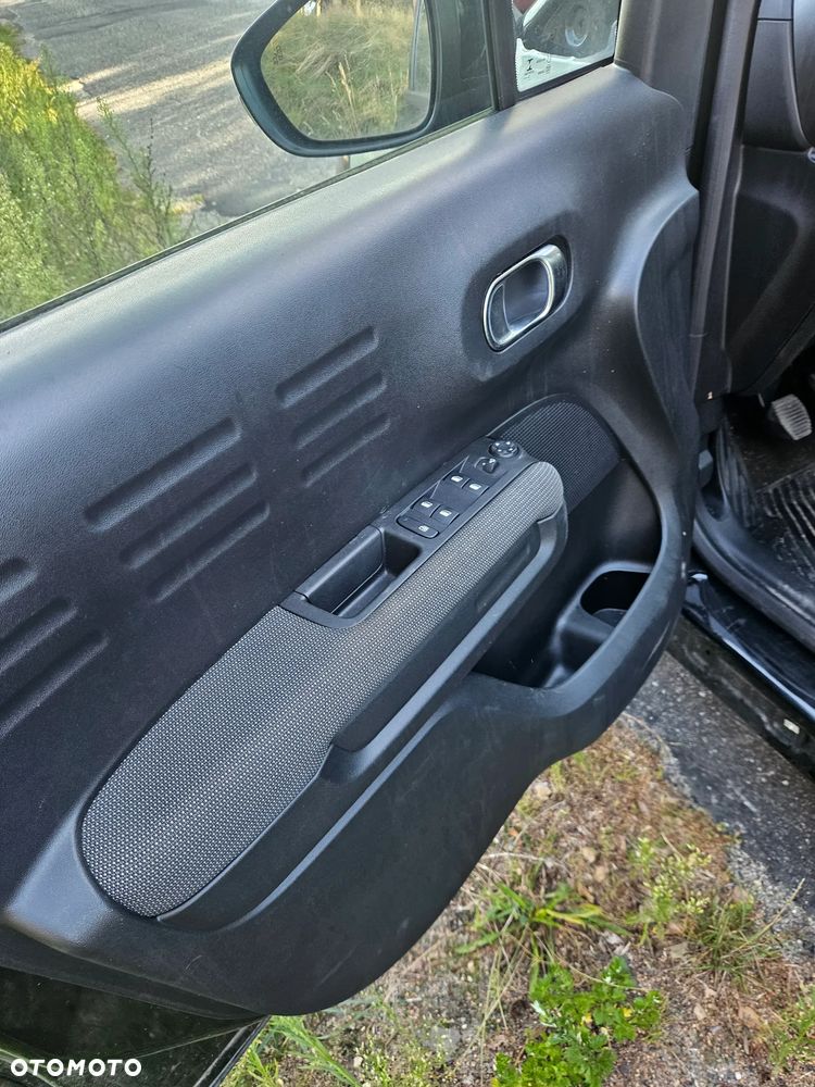 Peugeot 208 Elektromotor 136 GT - 26