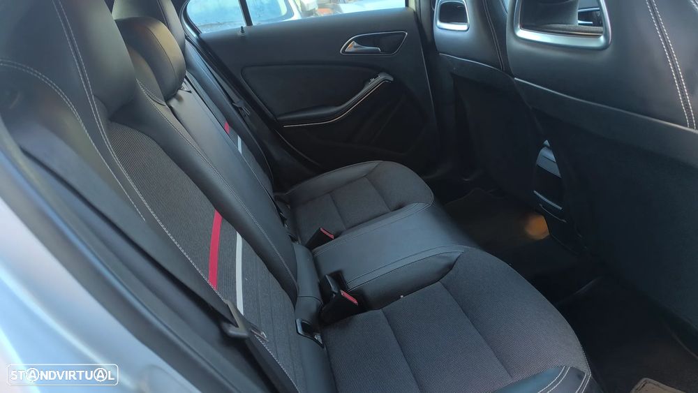 Mercedes-Benz A 180 CDI BlueEFFICIENCY - 14