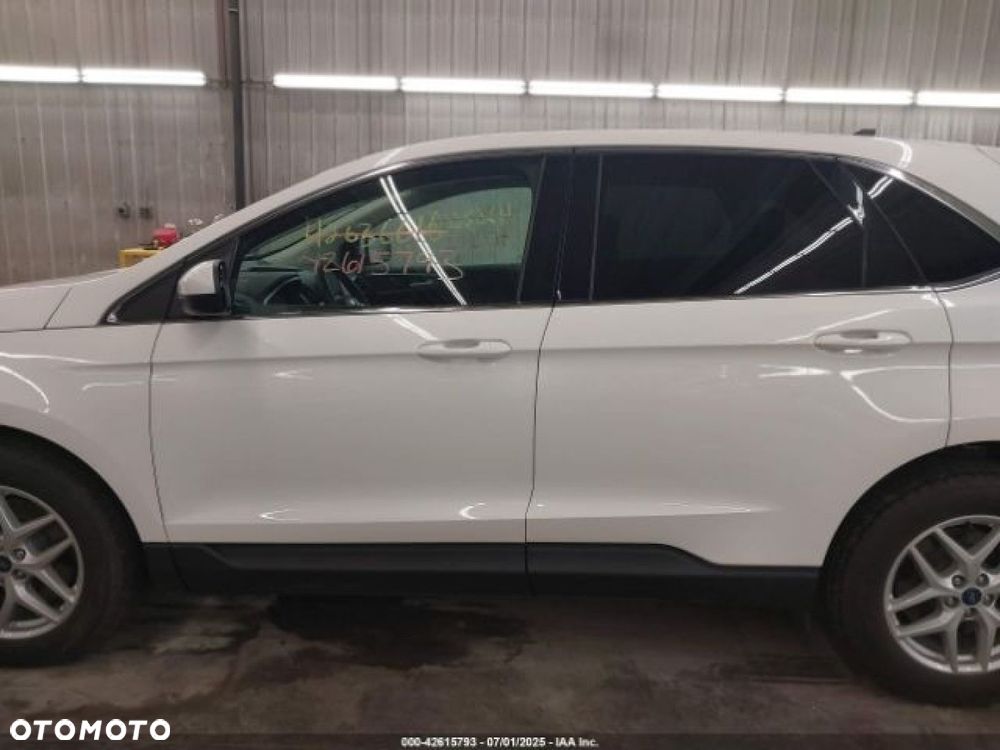Ford Edge - 4