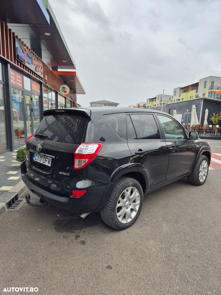 Toyota RAV4 2.2L D-CAT M/T Luxury - 3