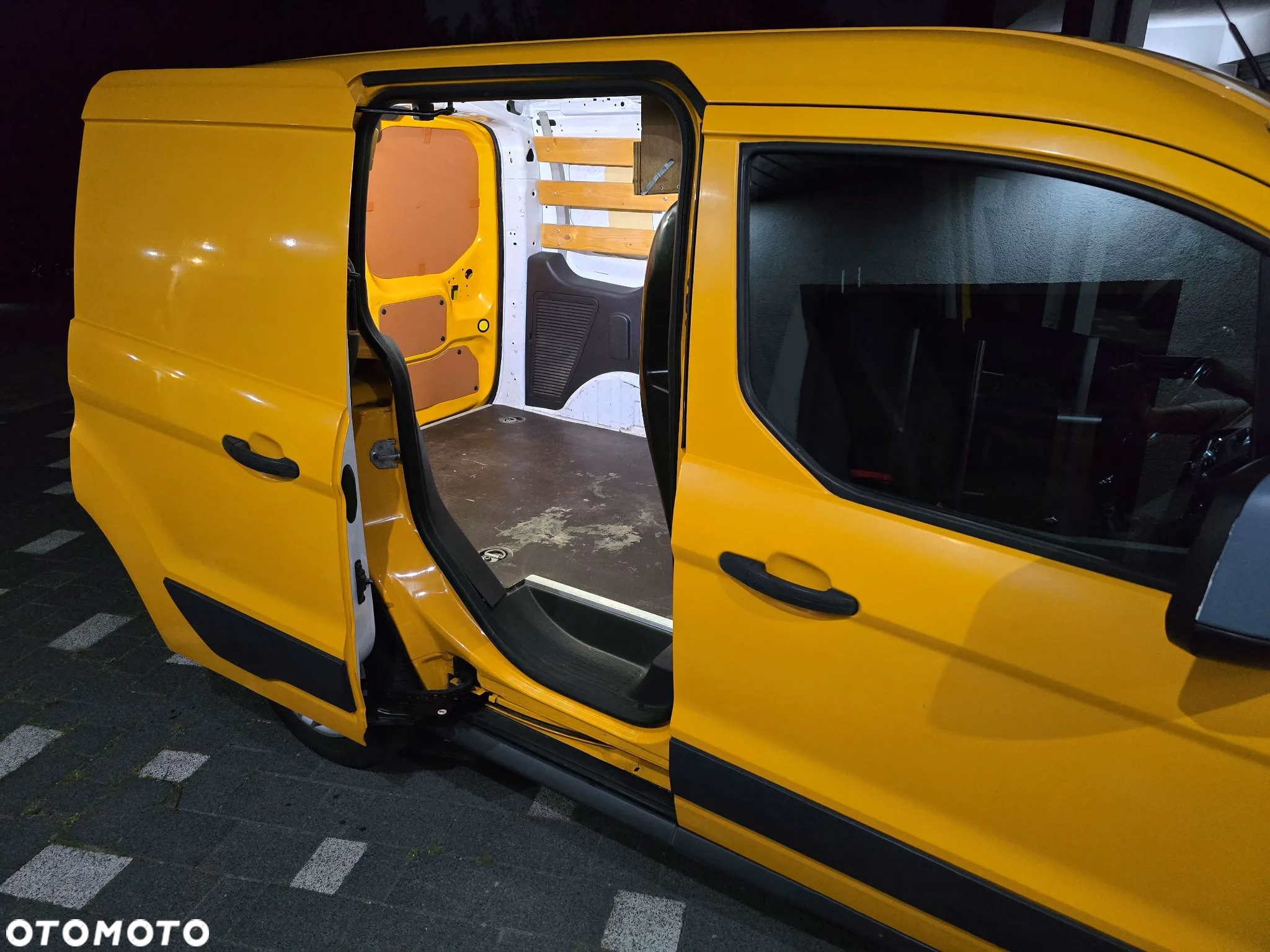 Ford Transit Connect - 3