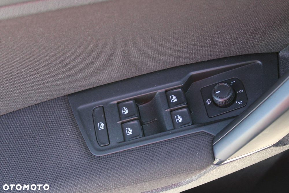 Volkswagen Tiguan - 16
