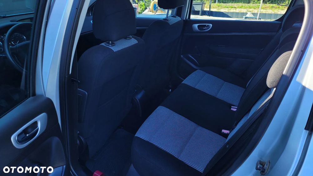 Peugeot 307 1.6 Oxygene - 9